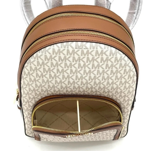 Michael Kors Jaycee Medium Zip Packet Backpack & LG Trifold
Wallet Vanilla - Picture 8 of 12